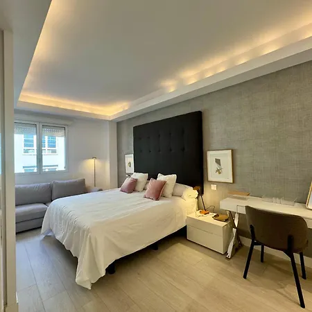 Deluxe Canteras Center *